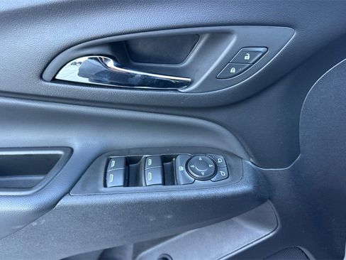 Used 2024 Chevrolet Equinox LT image 13