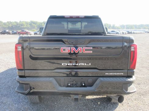 New 2026 GMC Sierra 2500 Denali w/ Denali Reserve Package image 6
