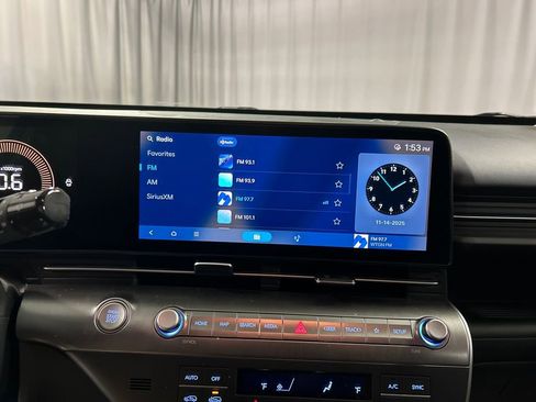 Used 2025 Hyundai Kona SEL image 15