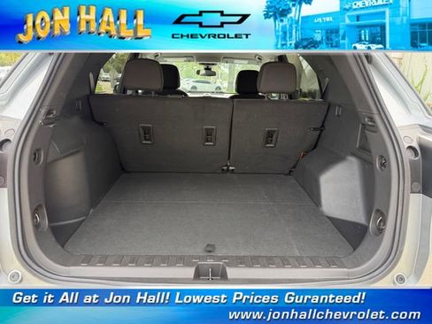 Used 2024 Chevrolet Equinox LT FWD image 12