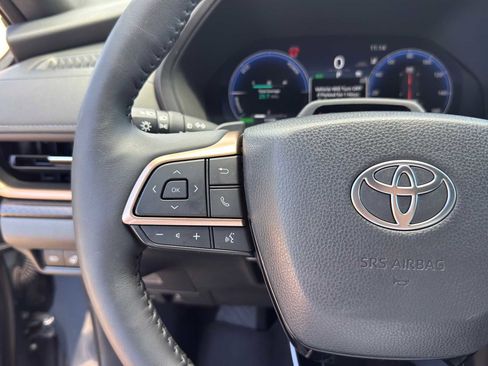 Used 2025 Toyota Grand Highlander AWD Hybrid image 18