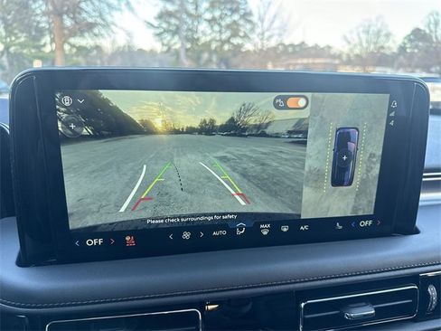 New 2026 Lincoln Aviator AWD image 17