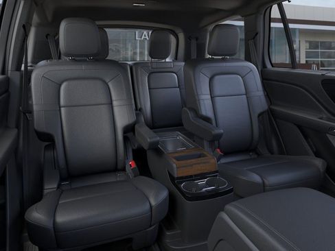 New 2026 Lincoln Aviator Reserve image 11