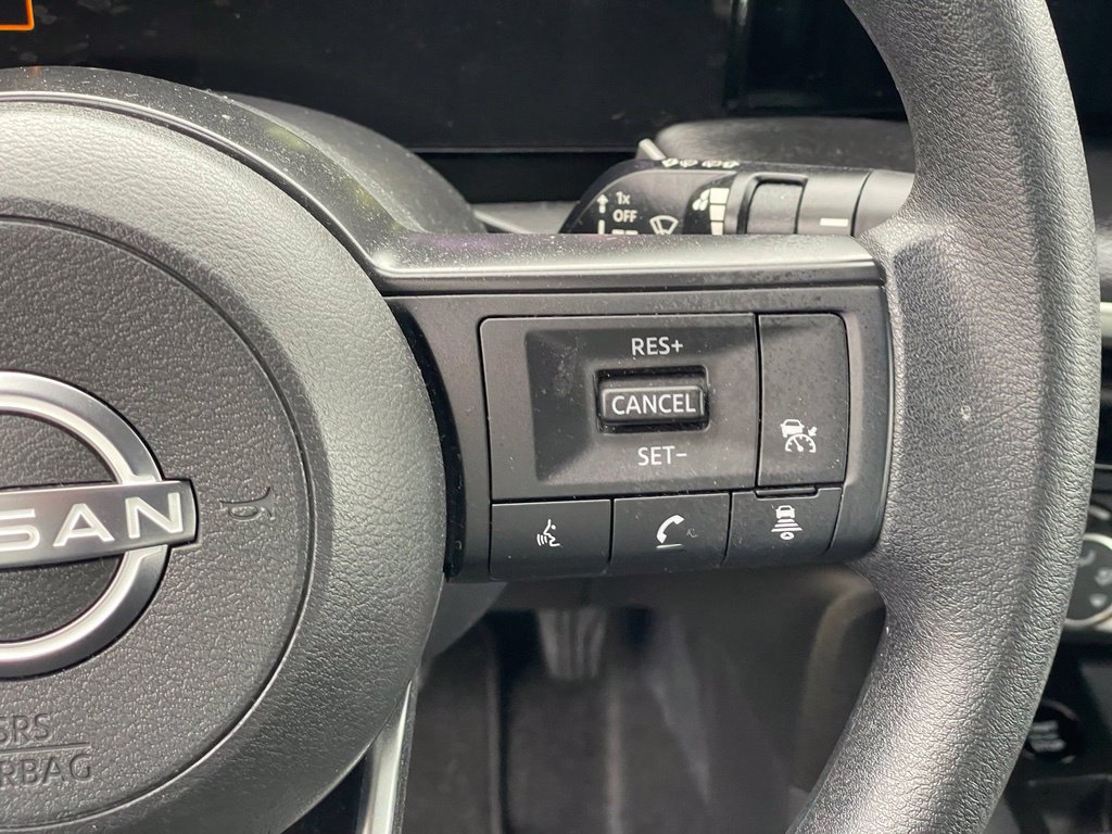 Certified 2025 Nissan Kicks S AWD/4WD image 18
