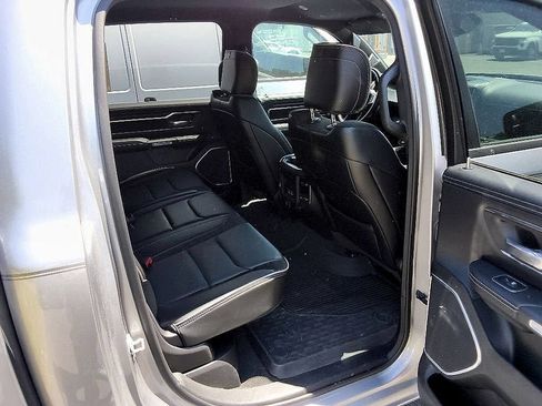 Used 2023 RAM 1500 Laramie AWD/4WD image 15
