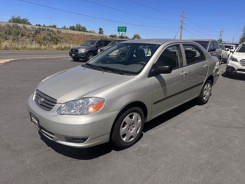 Used 2003 Toyota Corolla CE FWD image 2