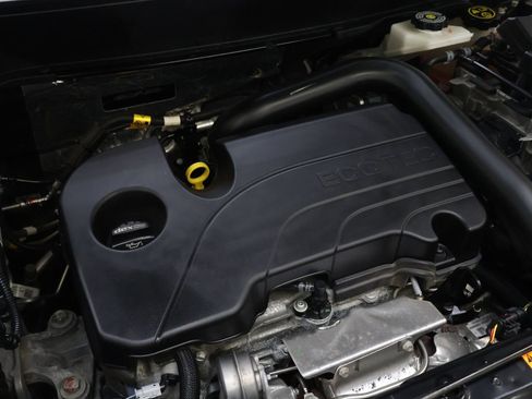 Used 2023 Chevrolet Equinox LT w/ Driver Convenience Package image 23