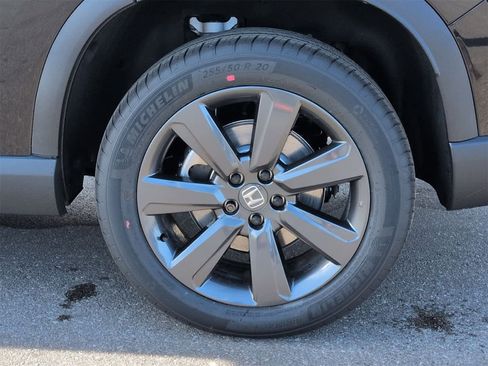 New 2025 Honda Pilot Sport image 14