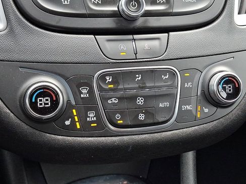 Used 2024 Chevrolet Malibu LT image 15