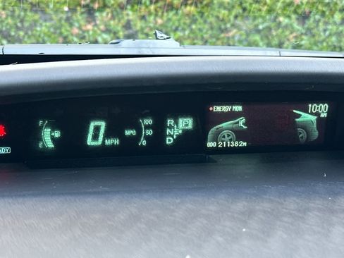 Used 2015 Toyota Prius Two image 27