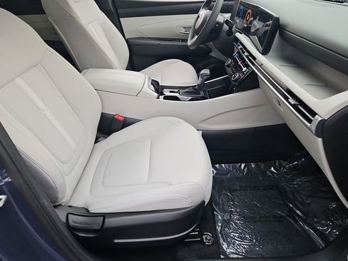 Certified 2025 Hyundai Tucson SEL image 19