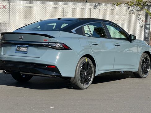 New 2026 Nissan Sentra SR w/ Floor Mat Package image 4