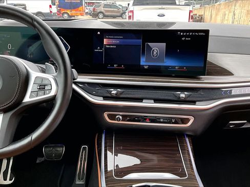 Used 2023 BMW X7 xDrive40i w/ Executive Package AWD/4WD image 8