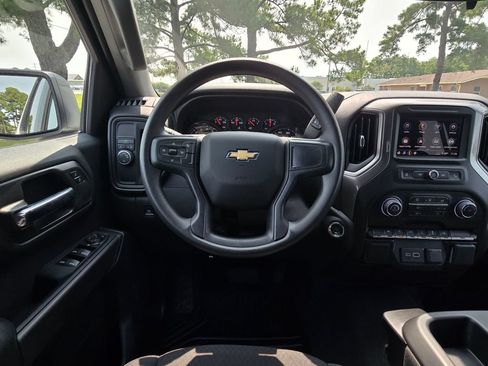 Used 2026 Chevrolet Silverado 1500 Custom RWD image 13
