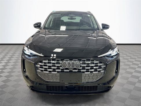 Certified 2025 Audi Q5 Premium w/ Convenience Package AWD/4WD image 2