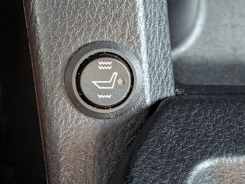 Used 2021 Toyota Tacoma SR5 image 21