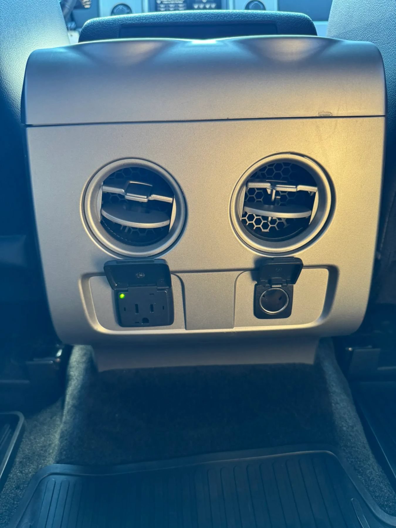 Used 2014 Ford F150 FX4 w/ Equipment Group 402A Luxury AWD/4WD image 42