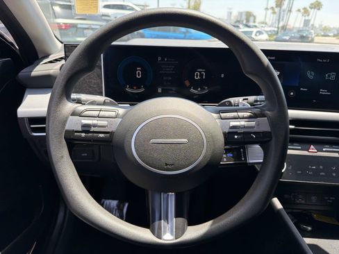 Used 2024 Hyundai Sonata SEL FWD image 8