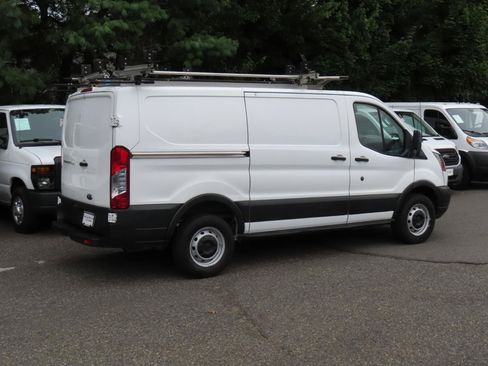Used 2018 Ford Transit 250 130 Low Roof RWD image 20