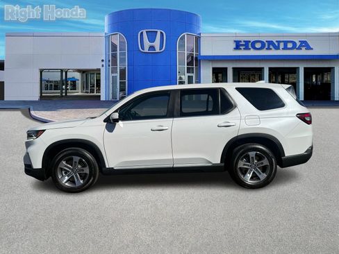 Used 2025 Honda Pilot EX-L image 3