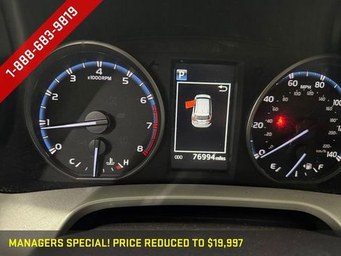 Used 2018 Toyota RAV4 XLE AWD/4WD image 2
