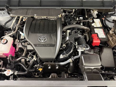 Used 2025 Toyota Highlander XSE AWD/4WD image 31