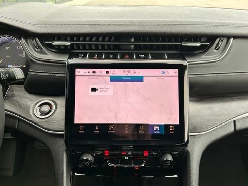 Used 2023 Jeep Grand Cherokee Limited w/ Trailer Tow Prep Group (B) image 16