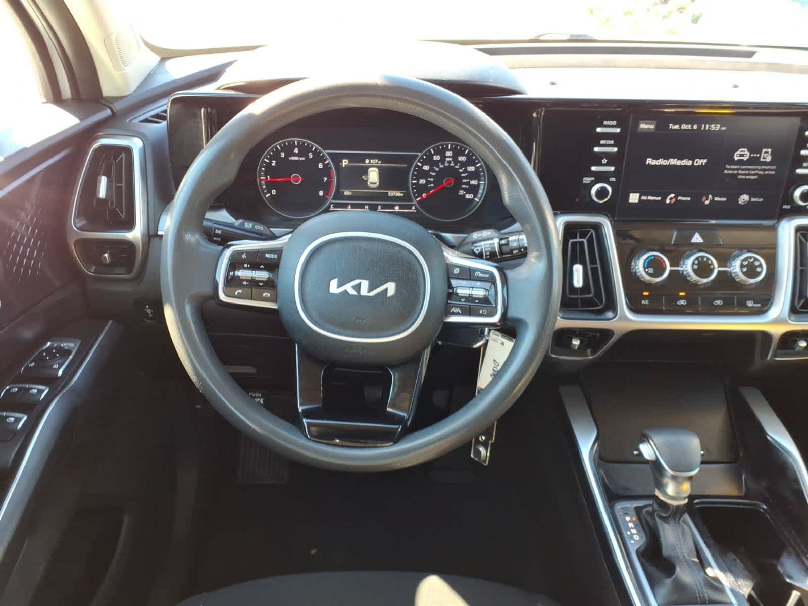 Used 2022 Kia Sorento LX AWD/4WD image 14