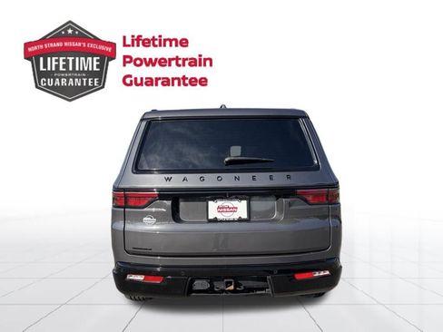 Used 2023 Jeep Wagoneer Series II AWD/4WD image 4