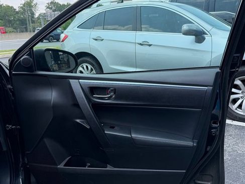 Used 2014 Toyota Corolla S FWD image 22