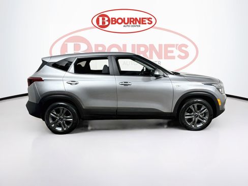 Used 2023 Kia Seltos LX AWD/4WD image 10