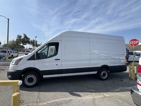 Used 2023 Ford Transit 250 148 High Roof Extended w/ Load Area Protection Package RWD image 4