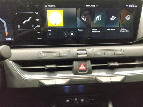 Used 2025 Kia K4 EX FWD image 25