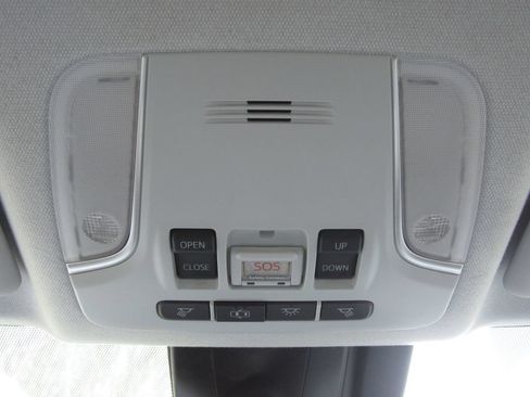 Certified 2018 Toyota Prius Four w/ Advanced Technology Package FWD image 27