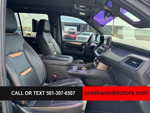 Used 2021 GMC Yukon AT4 w/ Rear Media and Nav Package AWD/4WD image 11