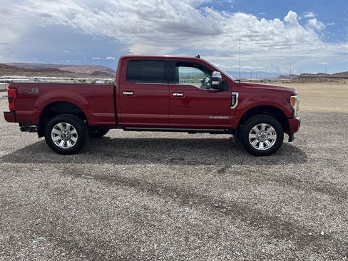 Used 2019 Ford F250 Platinum AWD/4WD image 2