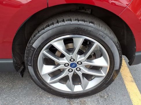 Used 2017 Ford Edge Titanium w/ Equipment Group 301A AWD/4WD image 12
