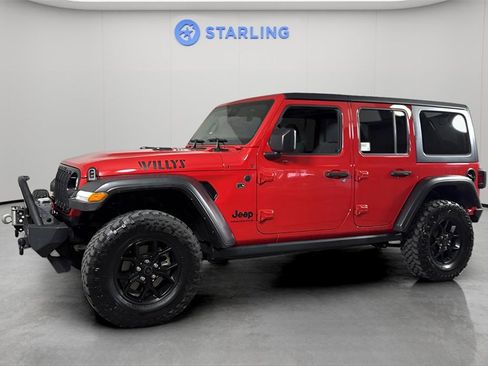 Used 2024 Jeep Wrangler Willys image 2