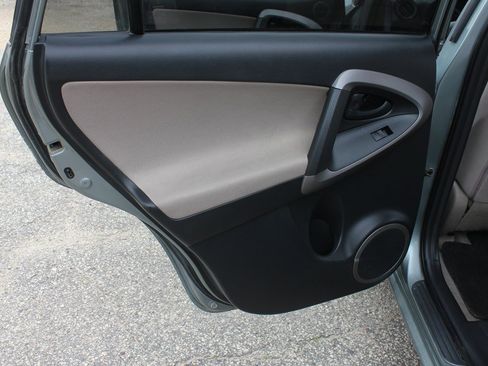 Used 2008 Toyota RAV4 4WD image 36