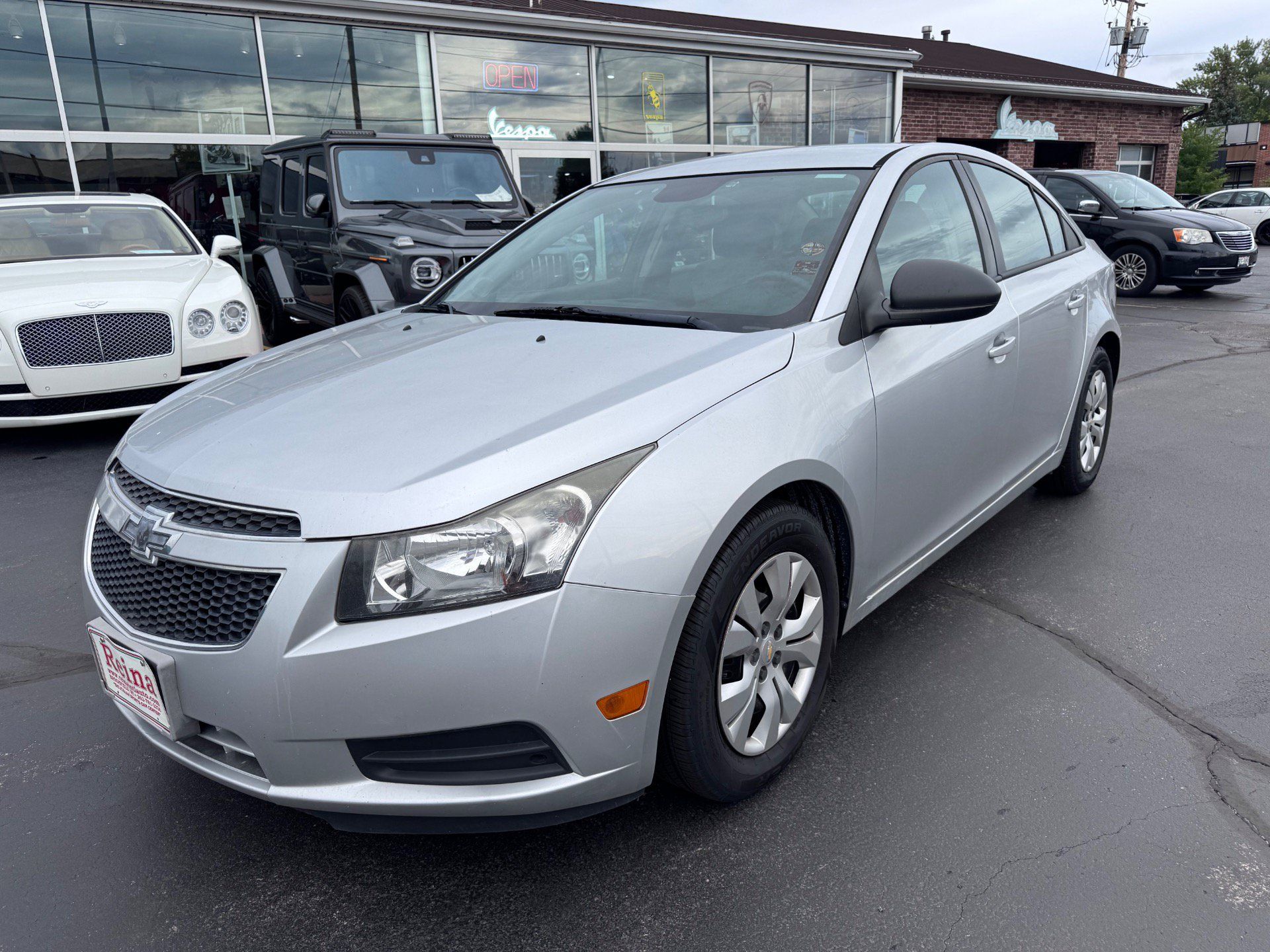 Used 2014 Chevrolet Cruze LS FWD image 1