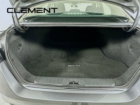 Used 2025 Nissan Sentra SV FWD image 11