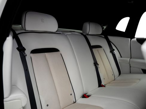 Used 2022 Rolls-Royce Ghost AWD/4WD image 35