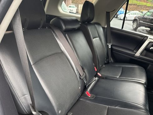 Used 2018 Toyota 4Runner Limited AWD/4WD image 39