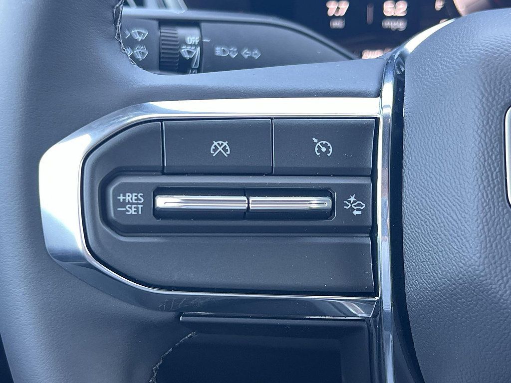 New 2026 GMC Canyon Elevation w/ Technology Package AWD/4WD image 12