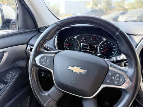 Used 2019 Chevrolet Traverse LT image 19