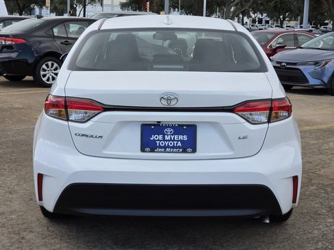 Used 2026 Toyota Corolla LE FWD image 8