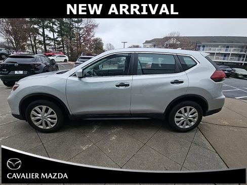 Used 2019 Nissan Rogue S image 6