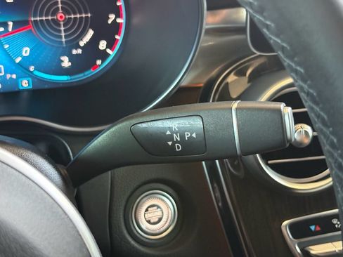 Used 2020 Mercedes-Benz GLC 300 image 19