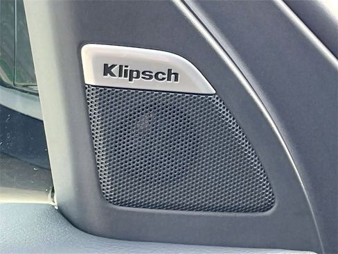 New 2025 Nissan Armada SL w/ Captain's Chari Seat Package image 22