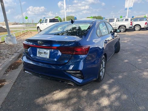 Used 2021 Kia Forte LXS image 3